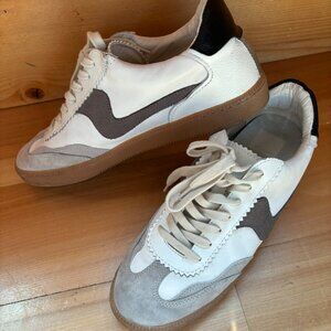 Dolce Vita Notice Sneakers size 8.5